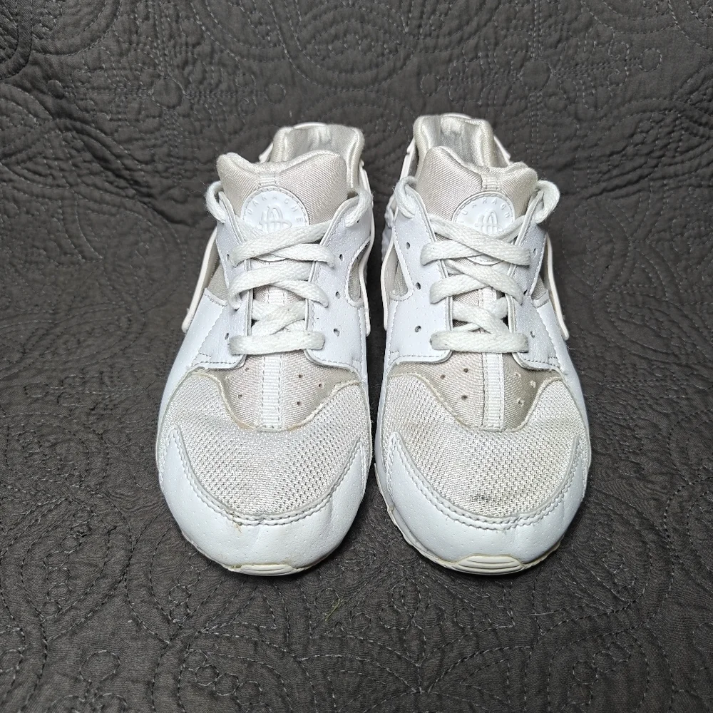 Nike Air Huarache Triple White Flyknit Mesh Men's Sneakers Youth Size 1Y